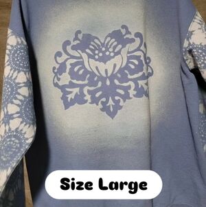 Blue and White Patterned Sweatshirt